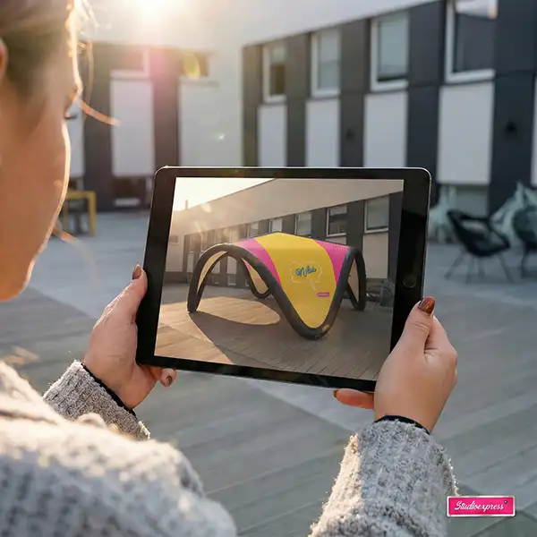 Namiot stałociśnieniowy Nilus 4x4 na tablecie w trybie AR 3D